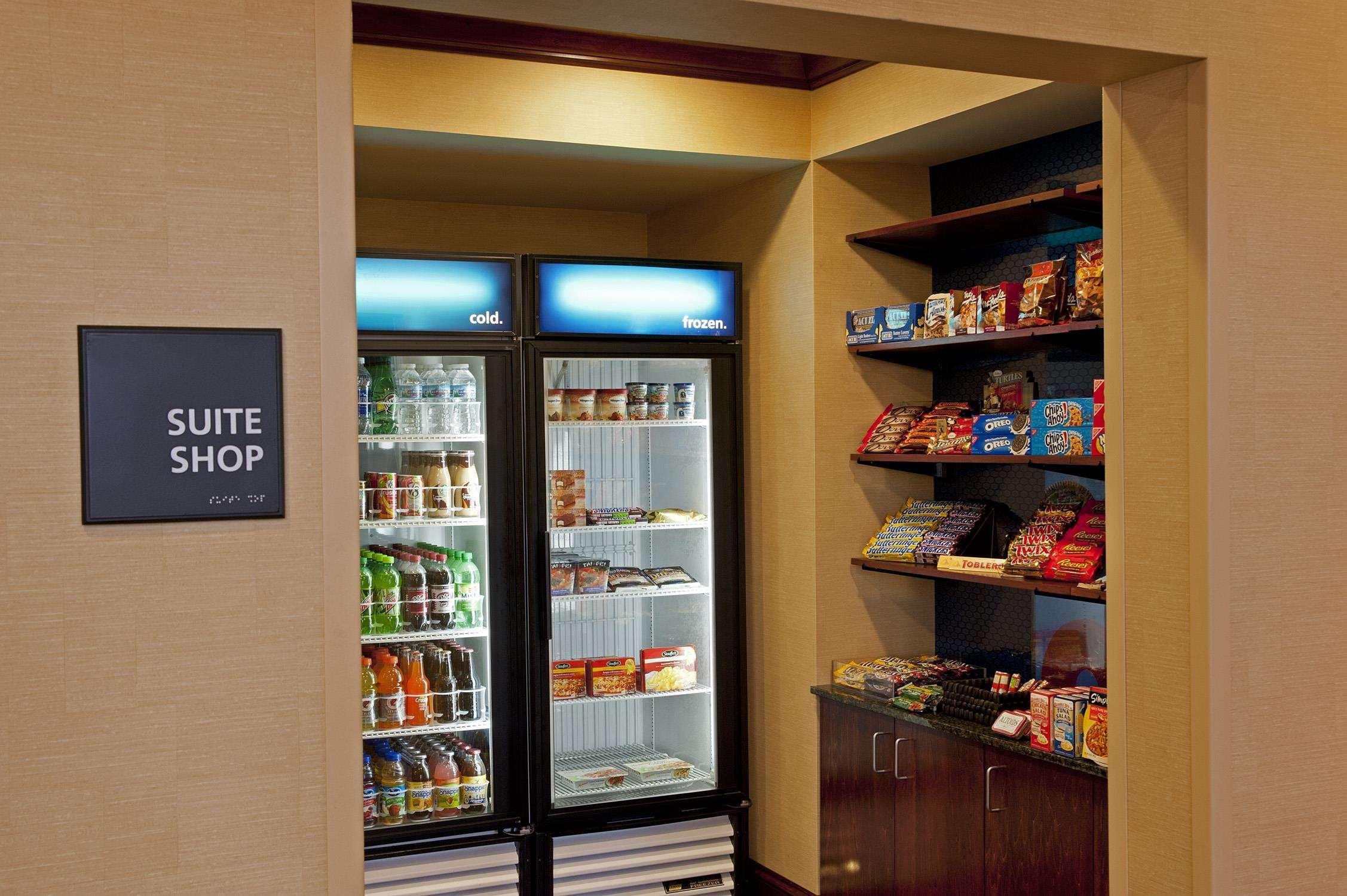 Hampton Inn & Suites Indianapolis-Airport Einrichtungen foto